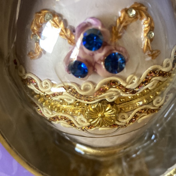 My Treasure Hand Painted Jeweled Egg New in Box - Picture 2 of 9